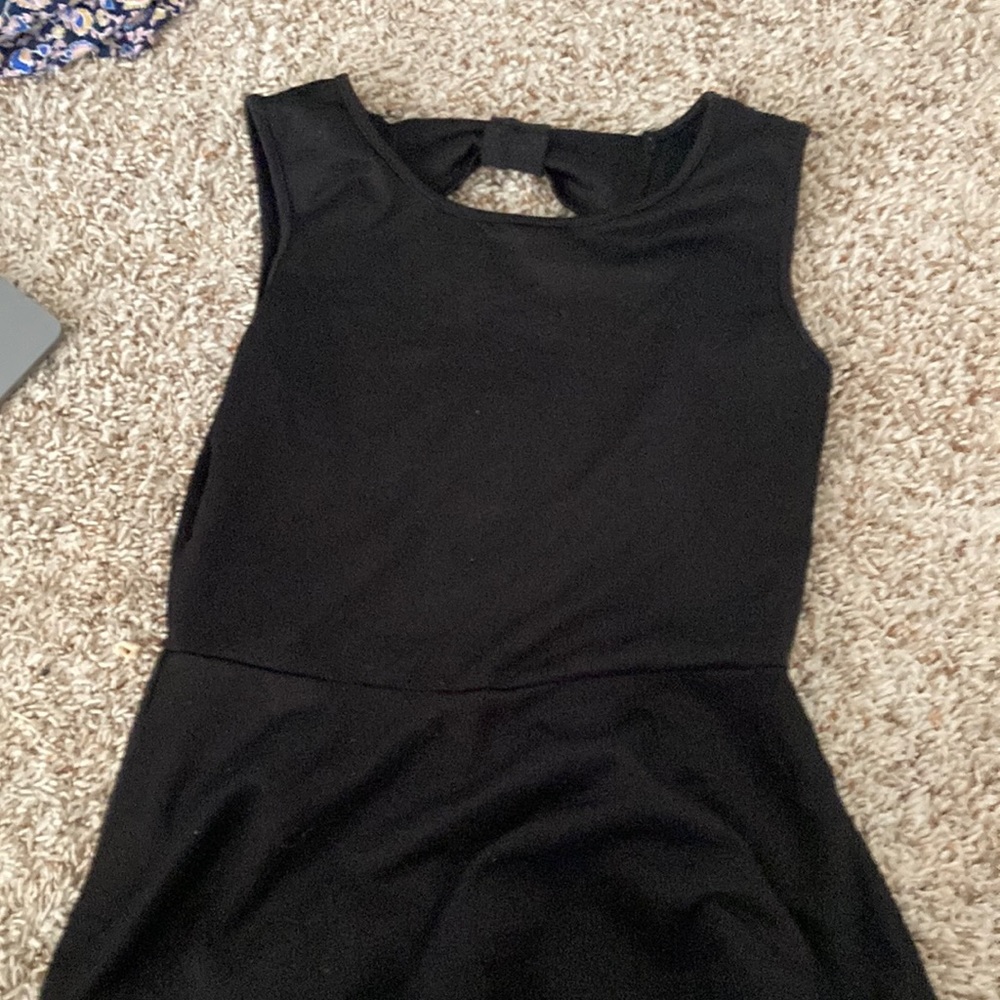 USed black tank top